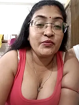 Snapshot of LAVERNIYA_ chatting on October 2025 07:44:02 PM LAVERNIYA  online show from October 2025 07:44:02 PM