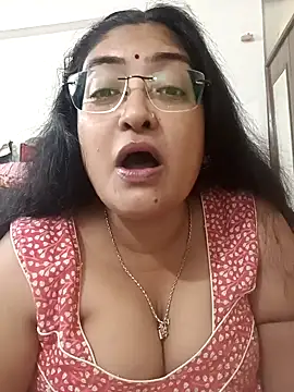 Snapshot of LAVERNIYA_ chatting on October 2025 08:28:01 AM LAVERNIYA  online show from October 2025 08:28:01 AM