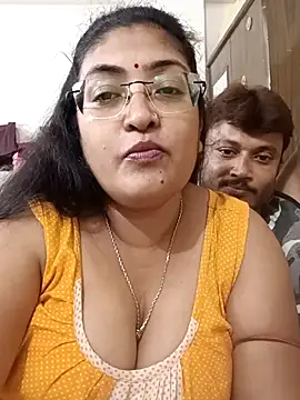 Snapshot of LAVERNIYA_ chatting on October 2025 07:18:01 PM LAVERNIYA  online show from October 2025 07:18:01 PM