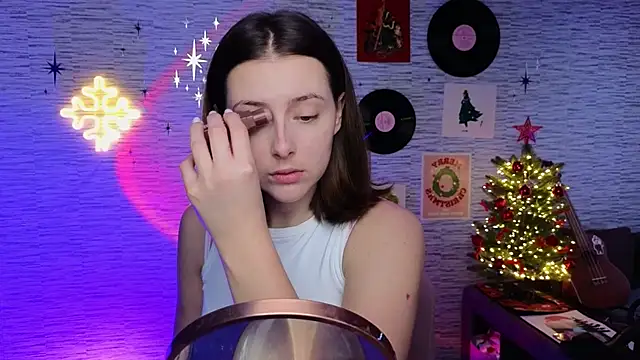 Snapshot of GloriaElmer chatting on January 2025 09:44:02 AM GloriaElmer online show from January 2025 09:44:02 AM