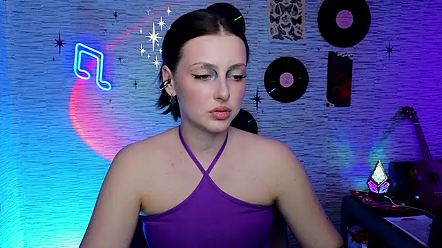 Snapshot of GloriaElmer chatting on February 2025 06:37:01 AM GloriaElmer online show from February 2025 06:37:01 AM