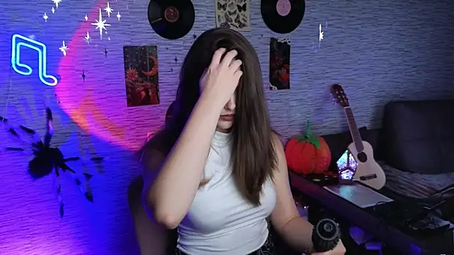 Snapshot of GloriaElmer chatting on November 2025 02:41:01 PM GloriaElmer online show from November 2025 02:41:01 PM