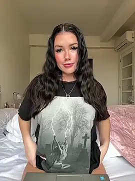 Snapshot of summermc_xx chatting on February 2026 02:14:01 PM summermc xx online show from February 2026 02:14:01 PM