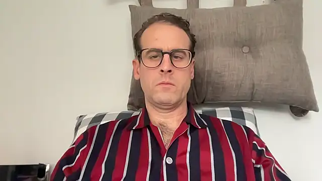 Snapshot of StarrMan99 chatting on December 2024 02:01:01 PM StarrMan99 online show from December 2024 02:01:01 PM