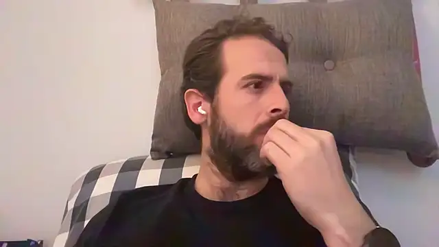 Snapshot of StarrMan99 chatting on March 2025 08:27:01 PM StarrMan99 online show from March 2025 08:27:01 PM