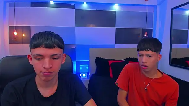 Snapshot of Juan_Nd_Steven chatting on December 2024 04:26:02 AM Juan Nd Steven online show from December 2024 04:26:02 AM