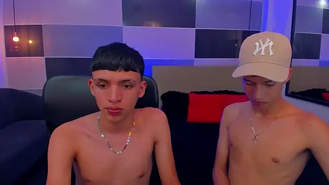 Snapshot of Juan_Nd_Steven chatting on December 2024 08:45:02 AM Juan Nd Steven online show from December 2024 08:45:02 AM