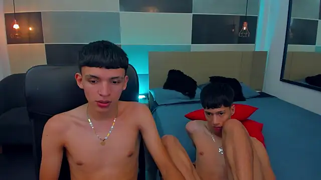 Snapshot of Juan_Nd_Steven chatting on December 2024 01:10:02 PM Juan Nd Steven online show from December 2024 01:10:02 PM