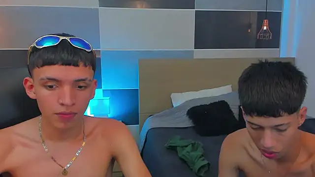 Snapshot of Juan_Nd_Steven chatting on January 2025 07:20:02 AM Juan Nd Steven online show from January 2025 07:20:02 AM