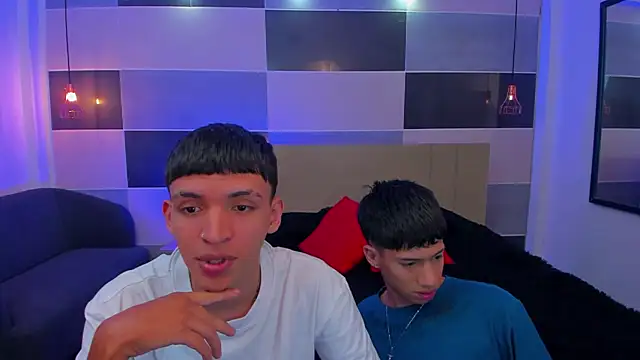 Snapshot of Juan_Nd_Steven chatting on January 2025 03:56:02 AM Juan Nd Steven online show from January 2025 03:56:02 AM