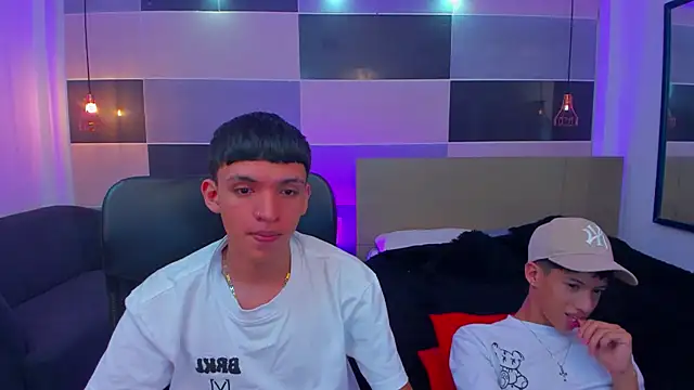 Snapshot of Juan_Nd_Steven chatting on January 2025 07:11:02 AM Juan Nd Steven online show from January 2025 07:11:02 AM