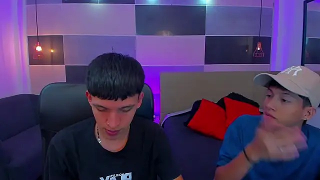 Snapshot of Juan_Nd_Steven chatting on January 2025 04:27:01 AM Juan Nd Steven online show from January 2025 04:27:01 AM