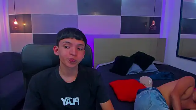 Snapshot of Juan_Nd_Steven chatting on January 2025 07:29:01 AM Juan Nd Steven online show from January 2025 07:29:01 AM