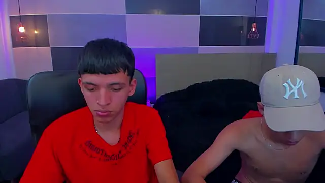 Snapshot of Juan_Nd_Steven chatting on February 2025 03:28:02 PM Juan Nd Steven online show from February 2025 03:28:02 PM