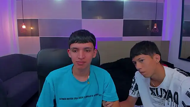 Snapshot of Juan_Nd_Steven chatting on February 2025 12:46:02 PM Juan Nd Steven online show from February 2025 12:46:02 PM