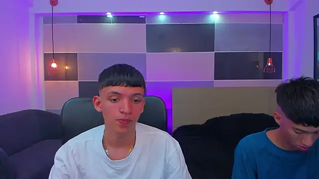 Snapshot of Juan_Nd_Steven chatting on February 2025 04:48:02 AM Juan Nd Steven online show from February 2025 04:48:02 AM