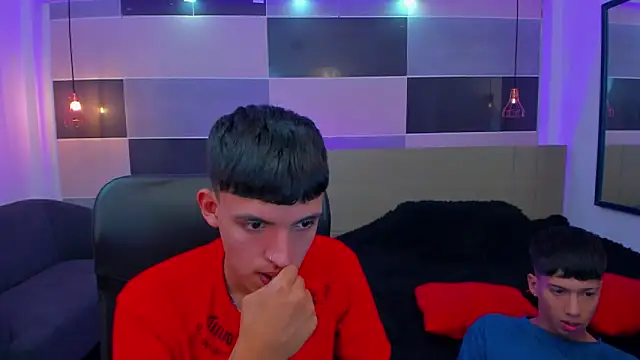 Snapshot of Juan_Nd_Steven chatting on February 2025 04:22:01 AM Juan Nd Steven online show from February 2025 04:22:01 AM