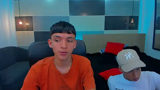 Snapshot of Juan_Nd_Steven chatting on February 2025 04:04:02 AM Juan Nd Steven online show from February 2025 04:04:02 AM