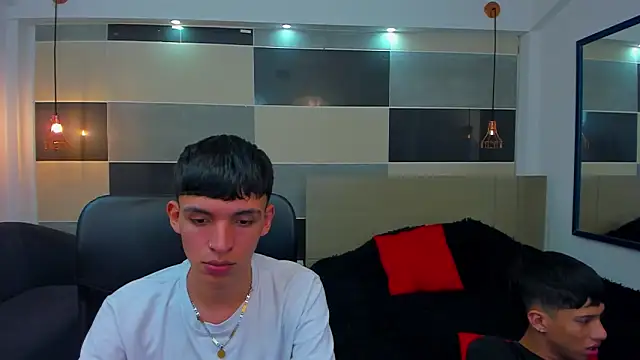 Snapshot of Juan_Nd_Steven chatting on February 2025 04:37:02 AM Juan Nd Steven online show from February 2025 04:37:02 AM