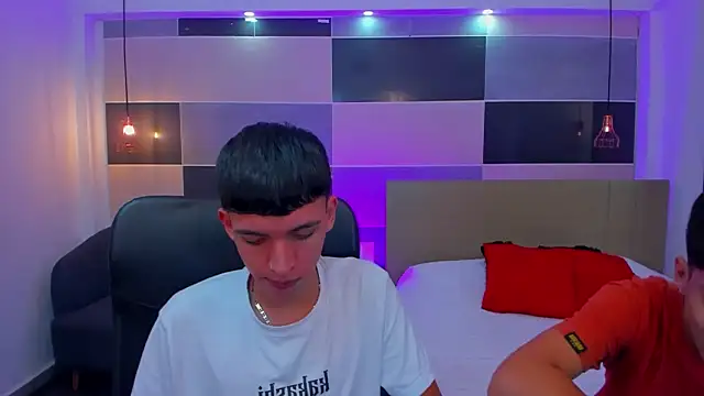 Snapshot of Juan_Nd_Steven chatting on February 2025 04:18:02 AM Juan Nd Steven online show from February 2025 04:18:02 AM