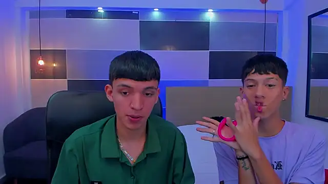 Snapshot of Juan_Nd_Steven chatting on February 2025 04:40:01 AM Juan Nd Steven online show from February 2025 04:40:01 AM