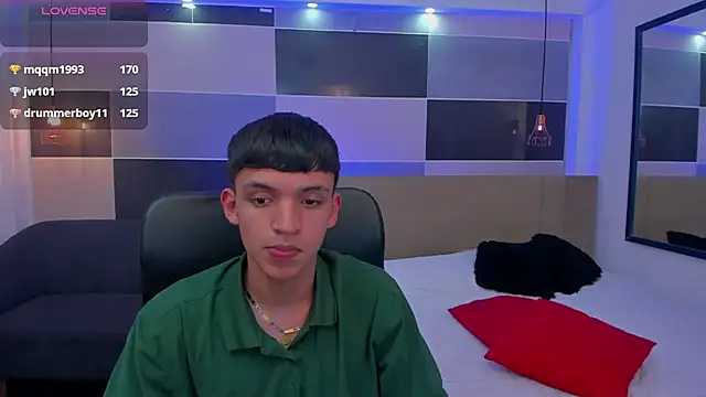 Snapshot of Juan_Nd_Steven chatting on February 2025 10:51:01 AM Juan Nd Steven online show from February 2025 10:51:01 AM