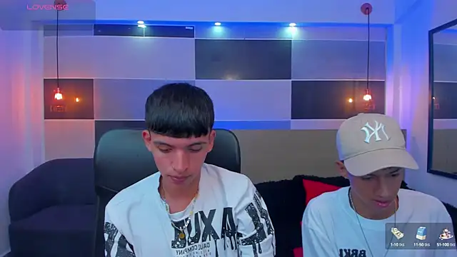 Snapshot of Juan_Nd_Steven chatting on March 2025 12:33:02 PM Juan Nd Steven online show from March 2025 12:33:02 PM