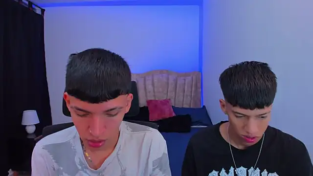 Snapshot of Juan_Nd_Steven chatting on October 2025 12:25:02 PM Juan Nd Steven online show from October 2025 12:25:02 PM