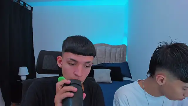 Snapshot of Juan_Nd_Steven chatting on October 2025 04:31:02 AM Juan Nd Steven online show from October 2025 04:31:02 AM