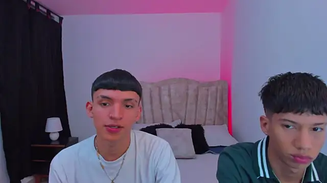 Snapshot of Juan_Nd_Steven chatting on October 2025 04:12:01 AM Juan Nd Steven online show from October 2025 04:12:01 AM