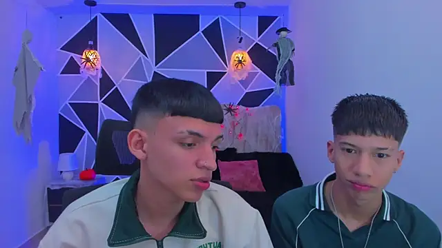 Snapshot of Juan_Nd_Steven chatting on October 2025 11:07:01 PM Juan Nd Steven online show from October 2025 11:07:01 PM