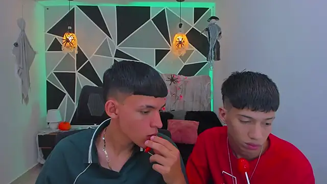 Snapshot of Juan_Nd_Steven chatting on October 2025 04:23:02 AM Juan Nd Steven online show from October 2025 04:23:02 AM