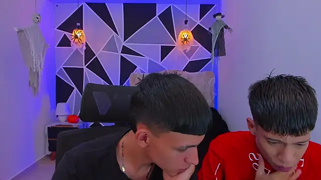 Snapshot of Juan_Nd_Steven chatting on October 2025 04:27:01 AM Juan Nd Steven online show from October 2025 04:27:01 AM