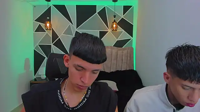 Snapshot of Juan_Nd_Steven chatting on November 2025 12:36:02 PM Juan Nd Steven online show from November 2025 12:36:02 PM