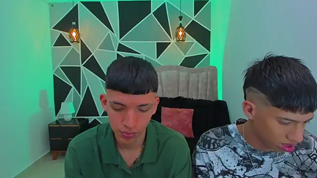 Snapshot of Juan_Nd_Steven chatting on November 2025 04:11:02 AM Juan Nd Steven online show from November 2025 04:11:02 AM