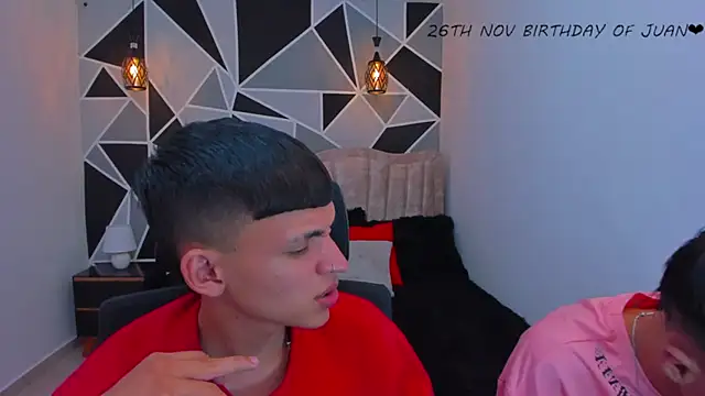 Snapshot of Juan_Nd_Steven chatting on November 2025 02:54:01 AM Juan Nd Steven online show from November 2025 02:54:01 AM