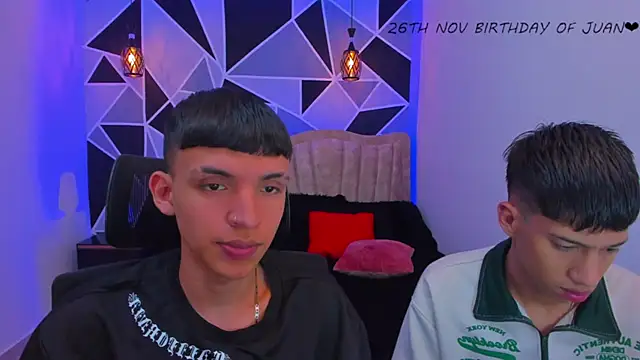 Snapshot of Juan_Nd_Steven chatting on November 2025 04:22:02 AM Juan Nd Steven online show from November 2025 04:22:02 AM