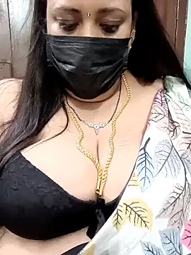 Snapshot of ashikaa_r chatting on January 2025 08:04:02 PM ashikaa r online show from January 2025 08:04:02 PM