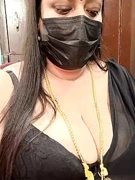 Snapshot of ashikaa_r chatting on February 2025 05:11:02 AM ashikaa r online show from February 2025 05:11:02 AM