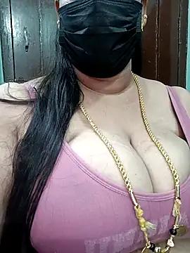 Snapshot of ashikaa_r chatting on March 2025 07:42:02 AM ashikaa r online show from March 2025 07:42:02 AM