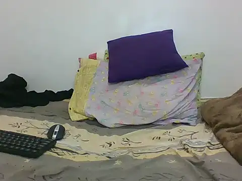 Cessylolla online show from March 2025 02:32:02 PM