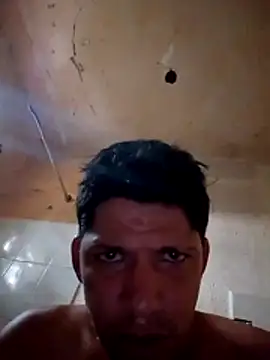 Snapshot of Alonsomadeira chatting on July 2026 12:35:02 AM Alonsomadeira online show from July 2026 12:35:02 AM