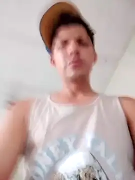 Snapshot of Alonsomadeira chatting on July 2026 01:19:01 AM Alonsomadeira online show from July 2026 01:19:01 AM