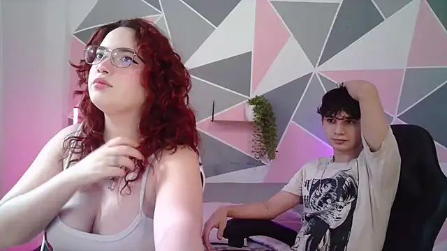 AndrewAnndCherry online show from May 2026 09:33:01 PM