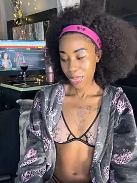 Snapshot of Dime-__ chatting on October 2025 10:10:01 PM Dime- online show from October 2025 10:10:01 PM