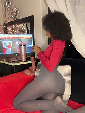 Snapshot of Dime-__ chatting on November 2025 11:15:01 PM Dime- online show from November 2025 11:15:01 PM