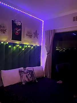 Snapshot of Dime-__ chatting on November 2025 07:01:02 PM Dime- online show from November 2025 07:01:02 PM