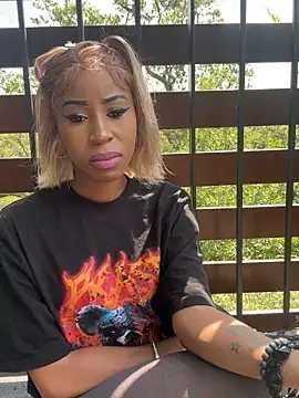 Snapshot of Dime-__ chatting on November 2025 12:15:02 PM Dime- online show from November 2025 12:15:02 PM