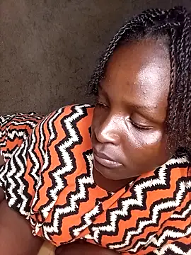 pretty prickle online show from November 2025 09:22:02 AM