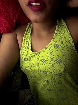 Snapshot of Hot_Goldengirl chatting on September 2025 09:20:02 PM Hot Goldengirl online show from September 2025 09:20:02 PM